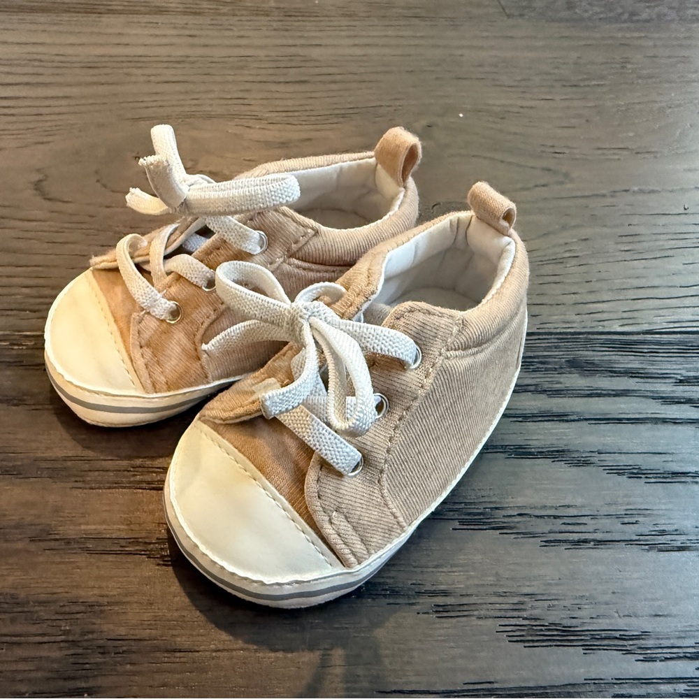 Carter’s Tan Baby Shoes with White Accents 0-3 months